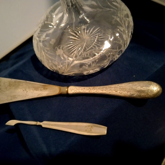 Vintage Sterling Silver Vanity Set - Picture 4 of 7